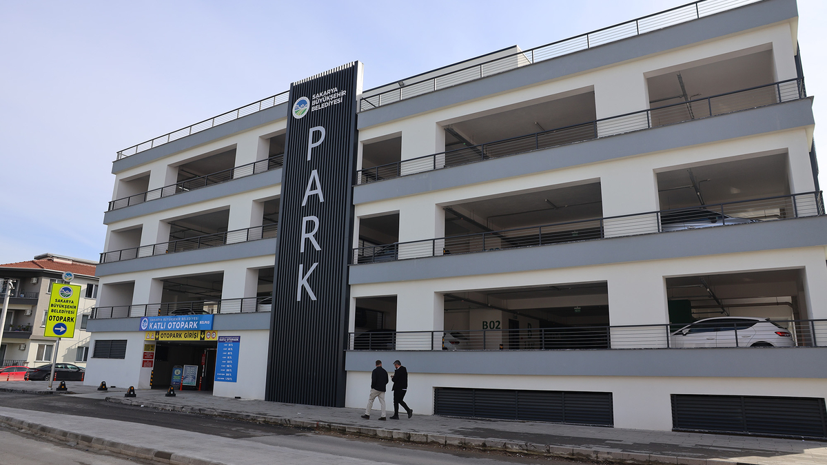 Hastaneler Kampüsü’ndeki kronik soruna Katlı Otopark çözümü