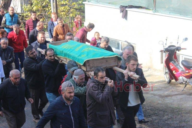 Hatice Deniz Defnedildi