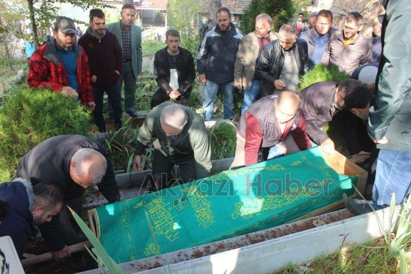 Hatice Deniz Defnedildi