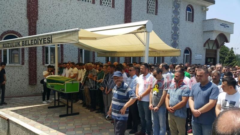 Havuz Faciasında Hayatını Kaybeden 5 Can Dualarla Defnedildi