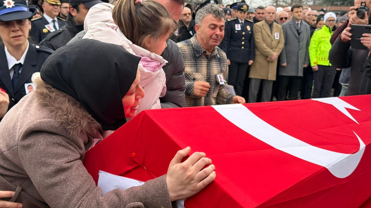 Hayatını kaybeden polis için tören düzenlendi