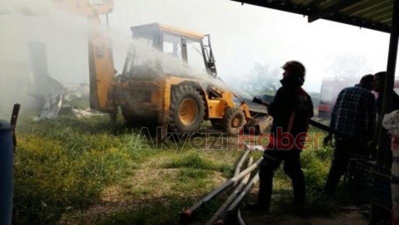 Hayvan Çiftliği Samanlığında yangın