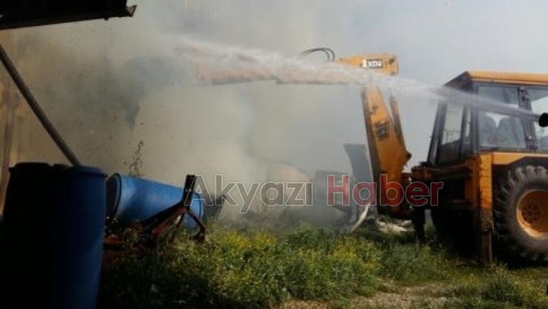 Hayvan Çiftliği Samanlığında yangın