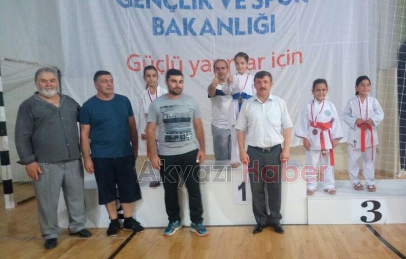 HEM TAKIMI 5 ALTIN 4 GÜMÜŞ MADALYA KAZANDILAR