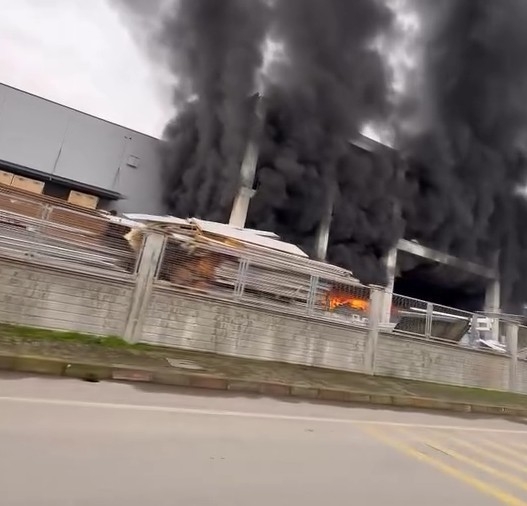 Hendek 2. OSB'de yangın