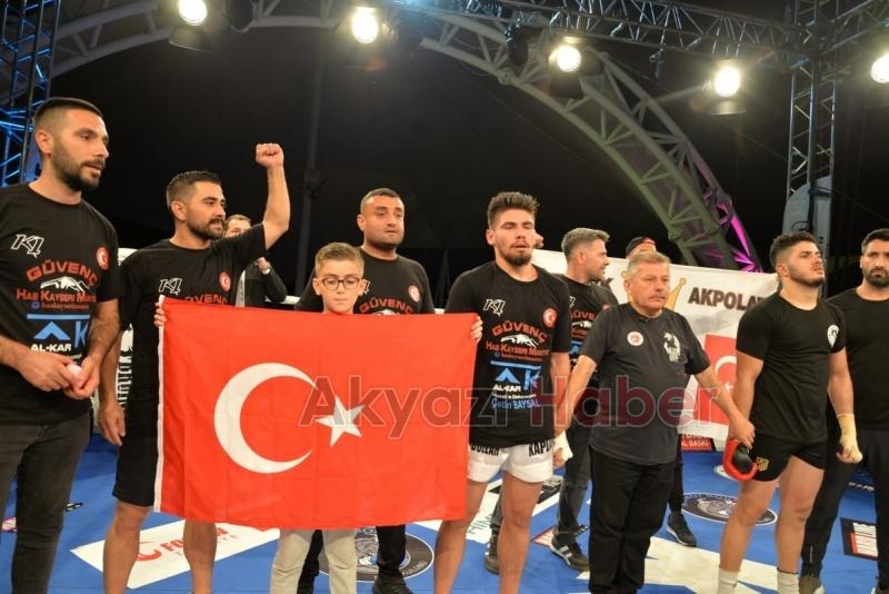 Hendek Bayraktepe Arenada Kick Boks fırtınası nefes kesti