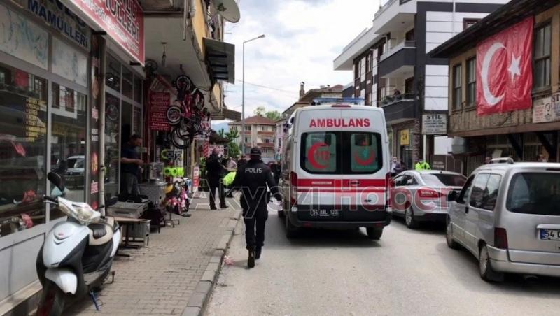 Hendekte muhtar bir kişiyi öldürdü