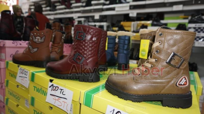 Hesaplı Ayakkabı Açıldı 