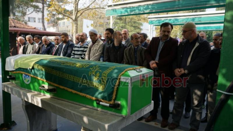  Hüsnü Batmanlar dualarla defnedildi