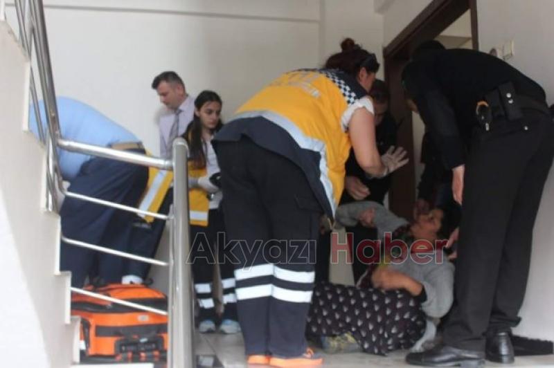  Husumeti Olduğu Komşusuyla Belediyede Karşılaşınca Sinir Krizi Geçirdi