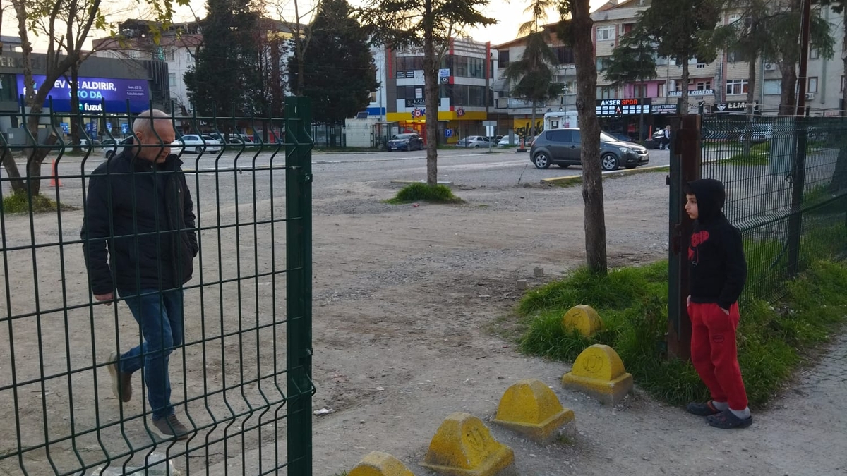 İftara yetişmek isterken düşüp hastanelik oldu