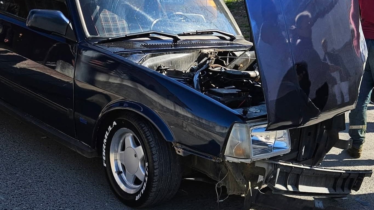 İki araç kafa kafaya girdi: 1 yaralı