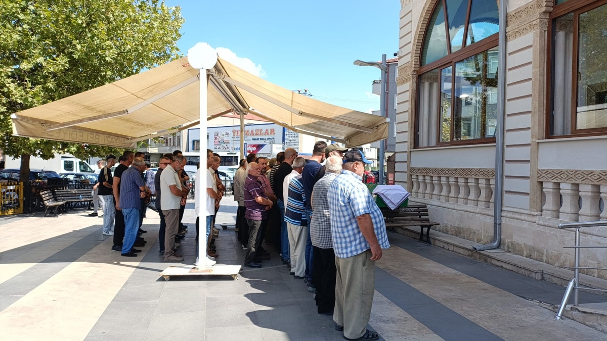 İki çocuk annesi hayatını kaybetti