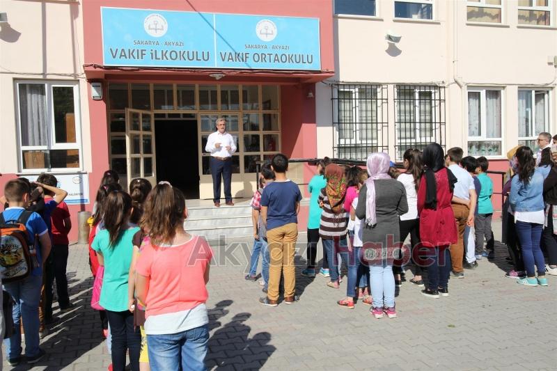 İL GENELİ BİLGİ YARIŞMASINDA BAŞARI ELDE EDEN VAKIF ORTAOKULU ÖĞRENCİLERİNE BAŞKANDAN ALTIN