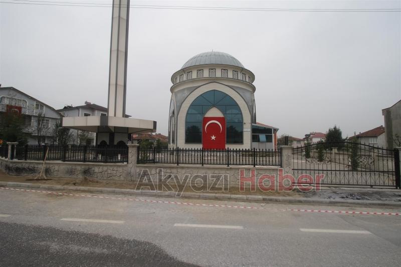 İLÇE MERKEZİNDE KALDIRIM ÇALIŞMALARI DEVAM EDİYOR