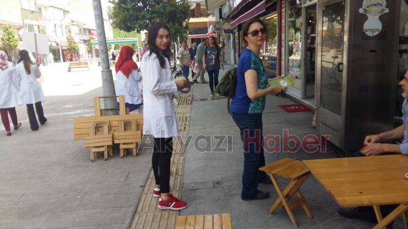 İlçe Sağlık Ekipleri Dünya Tütünsüzler Gününü Kutladı