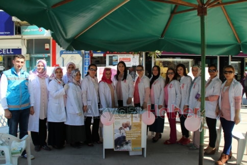 İlçe Sağlık Müdürlüğü Kanser Haftasında Vatandaşları Bilgilendirdi
