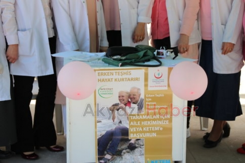 İlçe Sağlık Müdürlüğü Kanser Haftasında Vatandaşları Bilgilendirdi