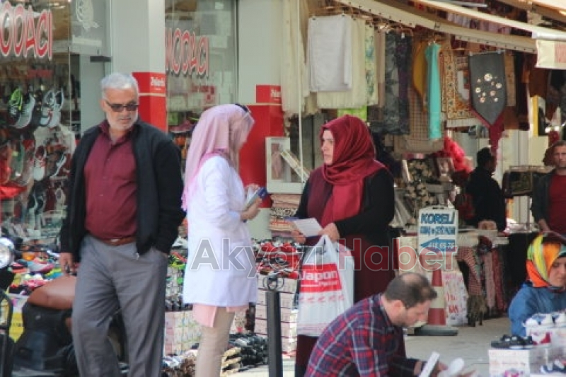 İlçe Sağlık Müdürlüğü Kanser Haftasında Vatandaşları Bilgilendirdi