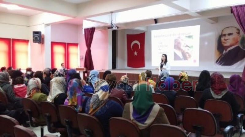 İlçe Sağlık Müdürlüğünden Kanser İle İlgili Seminer