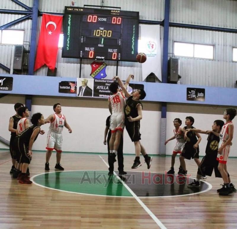 İlk Şampiyonluklarını Annelerine Hediye Ettiler 