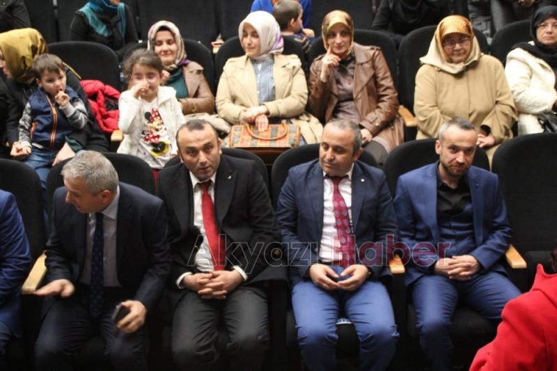 İlkokul Öğrencilerden Çanakkale Gecesi