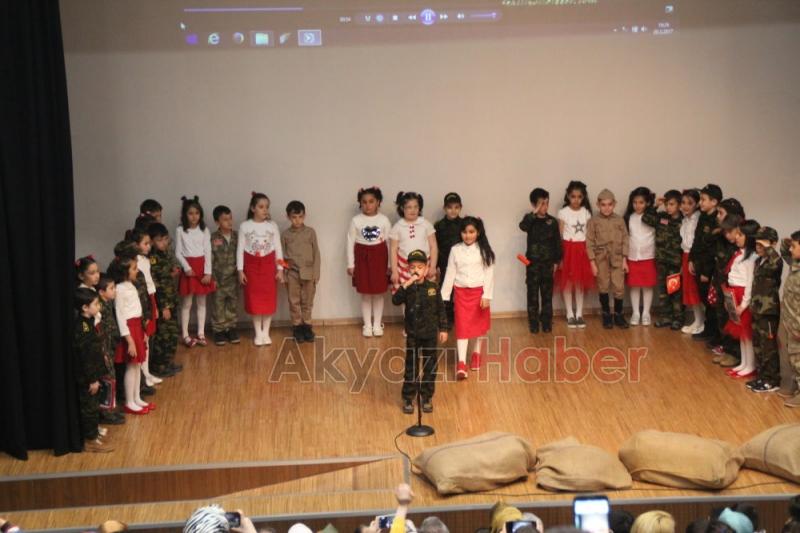 İlkokul Öğrencilerden Çanakkale Gecesi