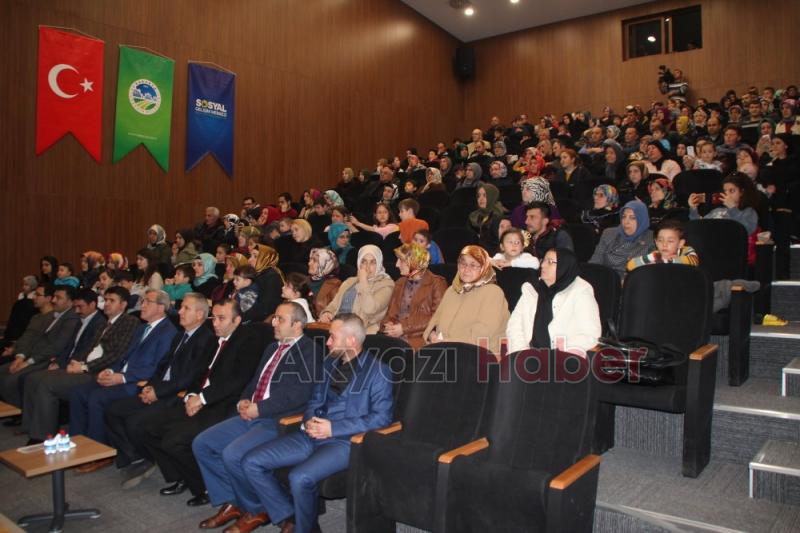 İlkokul Öğrencilerden Çanakkale Gecesi