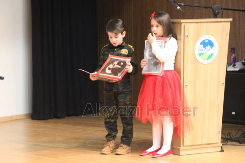 İlkokul Öğrencilerden Çanakkale Gecesi