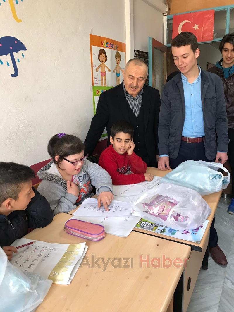 İmam Hatip Lisesi Öğrencileri Özel Eğitim Sınıfı Öğrencilerini Sevindirdi