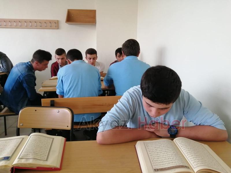 İmam Hatip Okulları Barış Pınarı Harekatı İçin Fetih Suresi Okudu