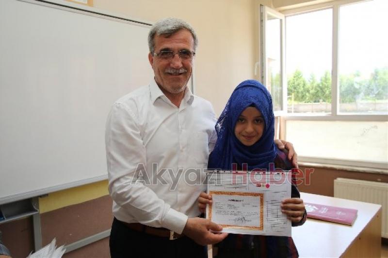 İmam Hatip Ortaokullu Çocuklara Karne Sürprizi