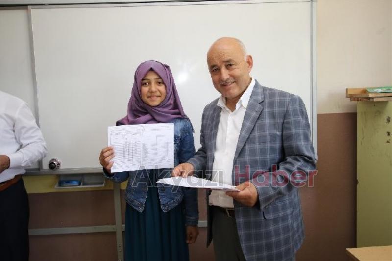 İmam Hatip Ortaokullu Çocuklara Karne Sürprizi