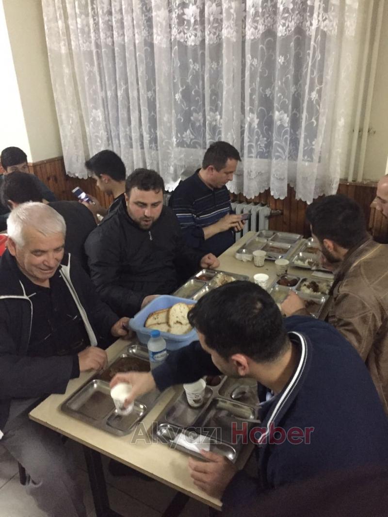 İmam Hatipler Aynı Sofrada Buluşuyor