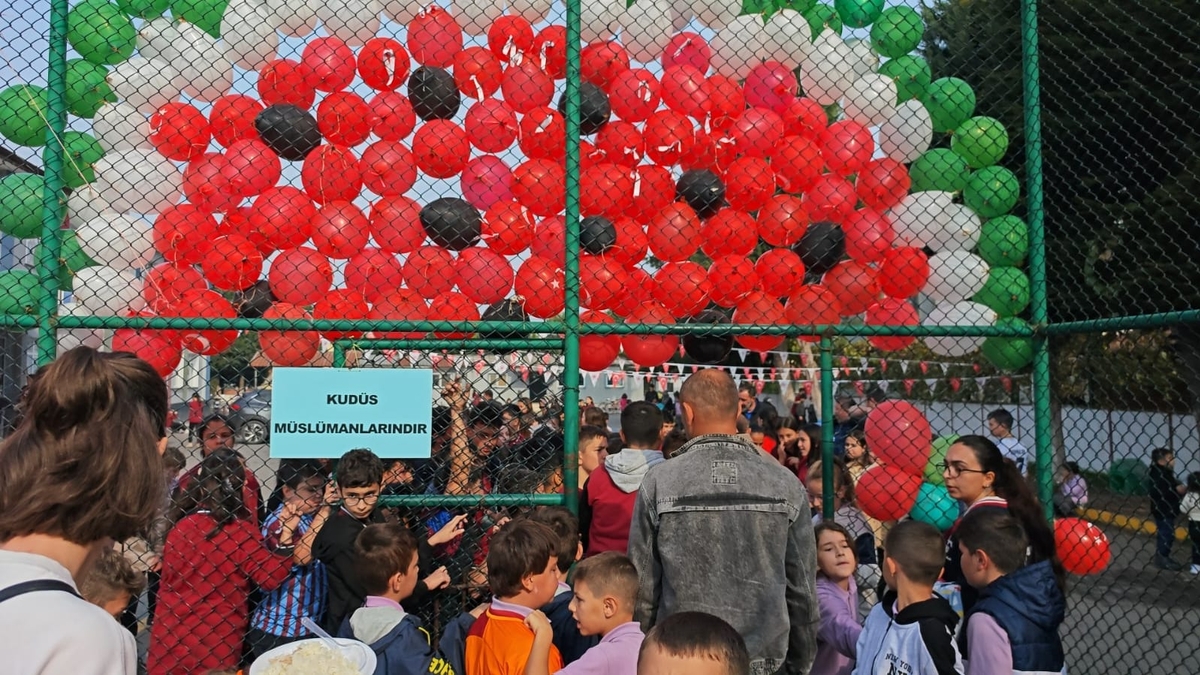 İnönü İlkokulu ve İnönü Ortaokulu’ndan kermes