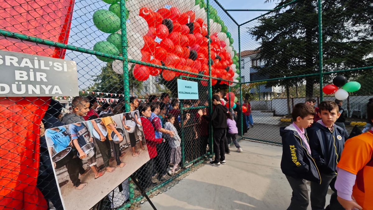 İnönü İlkokulu ve İnönü Ortaokulu’ndan kermes