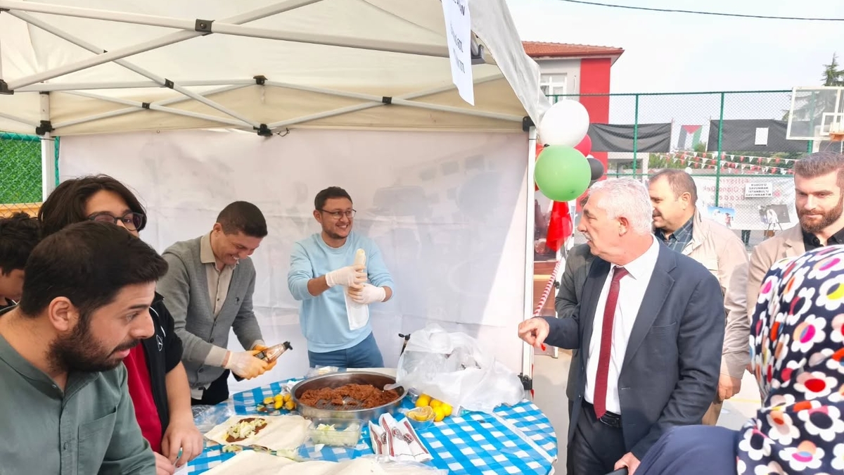 İnönü İlkokulu ve İnönü Ortaokulu’ndan kermes