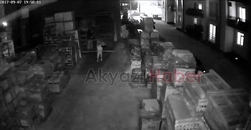 İnşaat Malzemesi Çalan Hırsız, Güvenlik Kamerasına Yakalandı