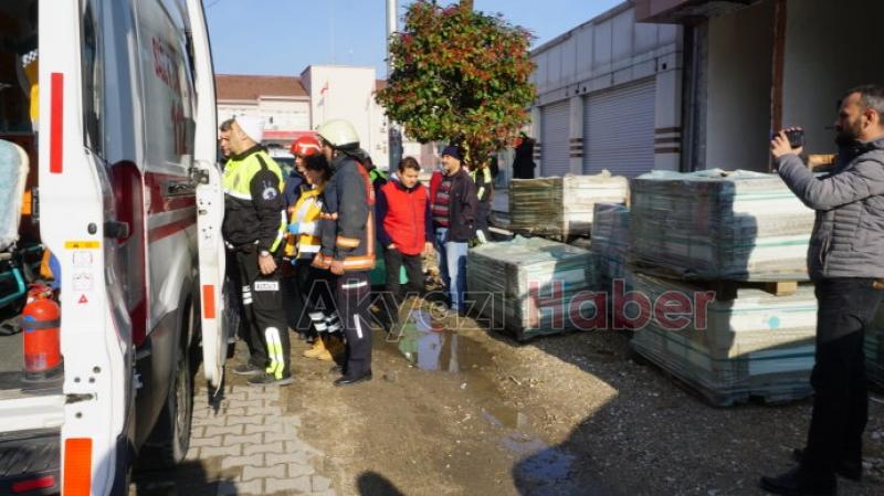 Ailevi sorunları olan kadın Çatıya çıktı