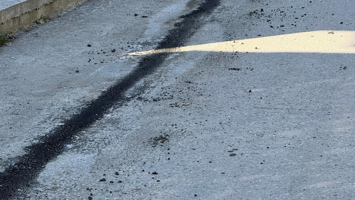 İnternet ekipleri asfalt ezen küçük makinayla Akyazı’yı tanıştırdı 