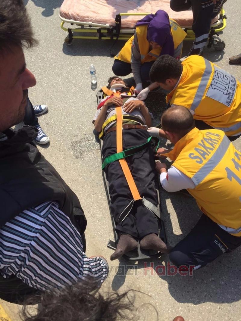 İş Makinesi Bisiklet Sürücüsüne Çarptı