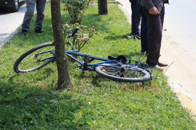 İş Makinesi Bisiklet Sürücüsüne Çarptı
