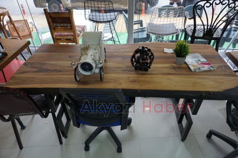 İşimiz Masa Gücümüz Sandalye