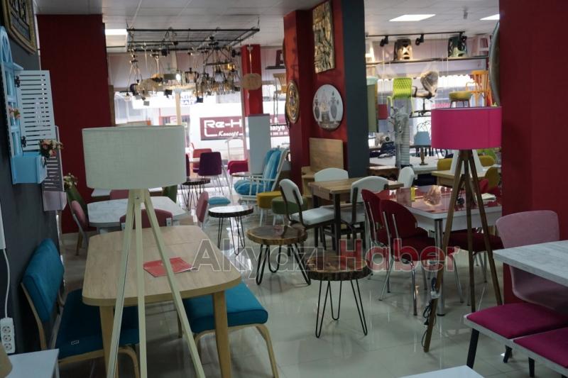 İşimiz Masa Gücümüz Sandalye