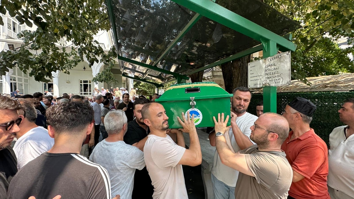 İsmail Atacan’a Son Veda. Sevenleri Yalnız Bırakmadı