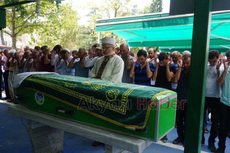 iSMAiL HAKKI YILDIRIMHAN VE UĞUR ŞiRiN DUALARLA DEFNEDiLDi