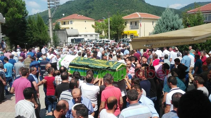 İsmail Mert Defnedildi