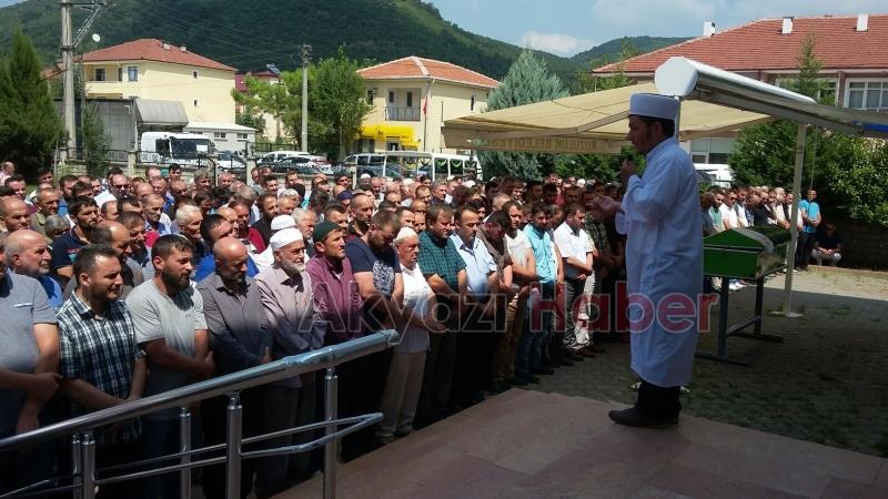 İsmail Mert Defnedildi