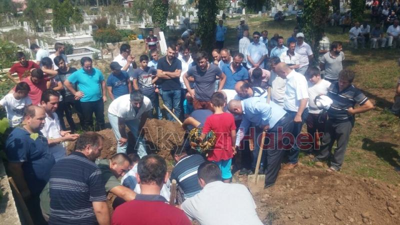 İsminaz Gödek Defnedildi