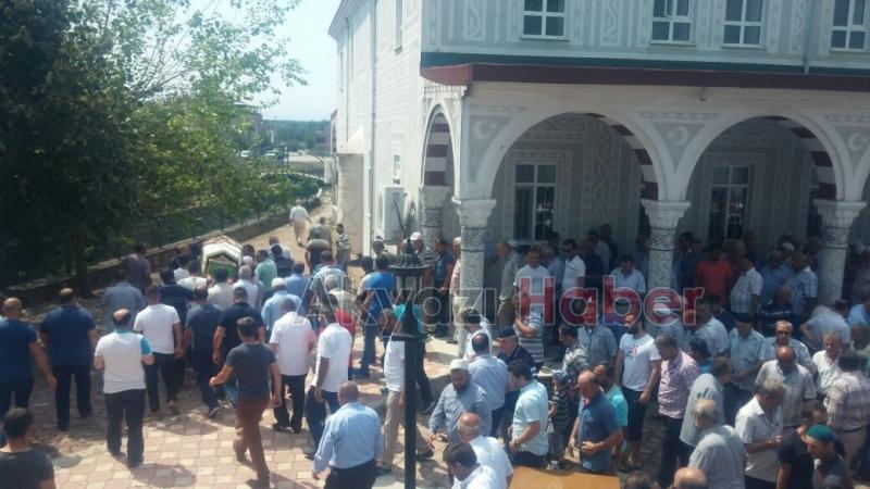 İsminaz Gödek Defnedildi